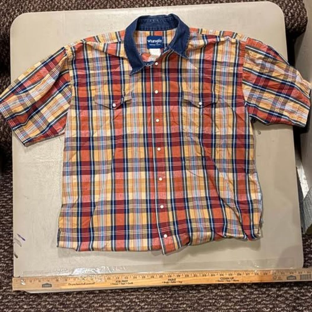 Wrangler Western Shirts Short Sleeve Plaid Shirt with Denim Collar